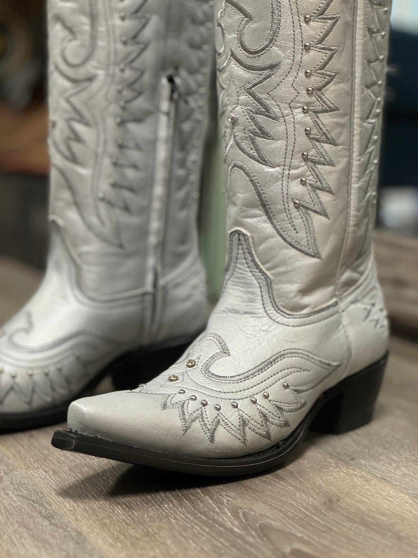 821 Metallico Silver