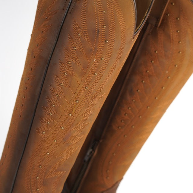 318 CRAZY TAN WOMEN’S TAN LEATHER WESTERN BOOTS – KNEE-HIGH COWGIRL BOOTS WITH STUD DETAIL