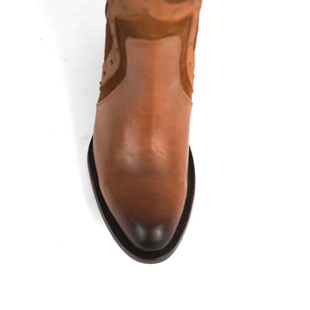 325 WACO CANELA CRAZY TAN WOMEN’S TAN LEATHER WESTERN BOOTS – KNEE-HIGH COWGIRL BOOTS WITH STUD DETAIL